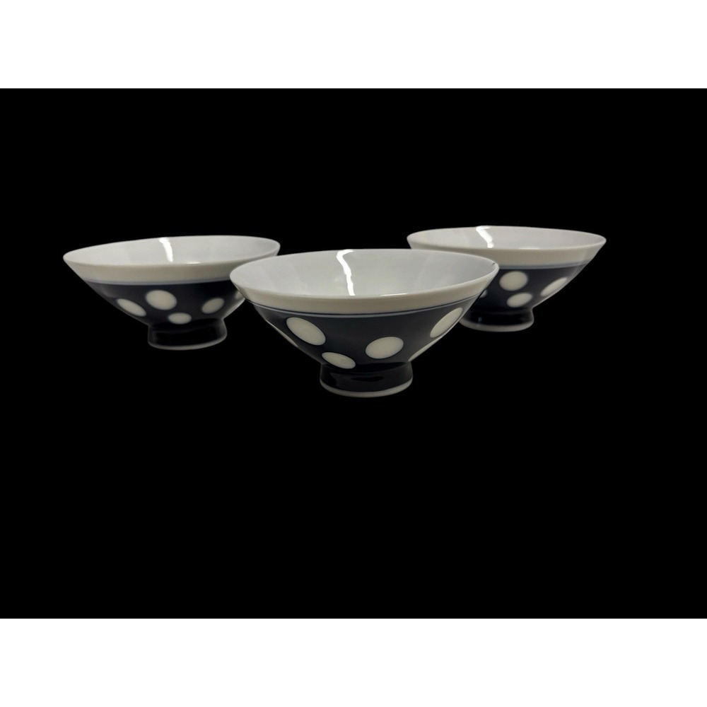 Japanese Arita Tea/Rice Bowl Set of 3 Indigo W/ White‎ Inset Polka Dots